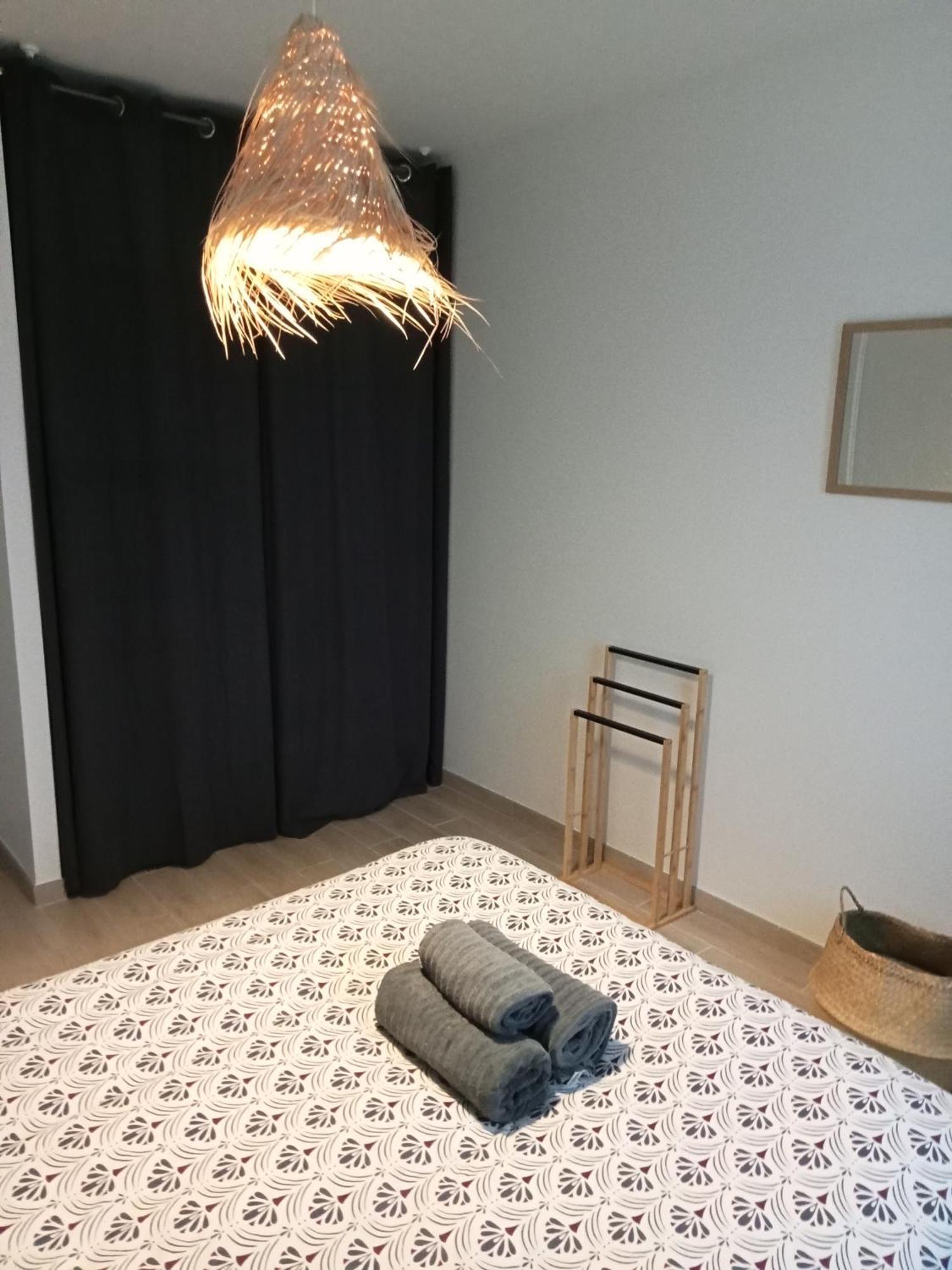 Comme A La Maison Sainte-Helene  Экстерьер фото